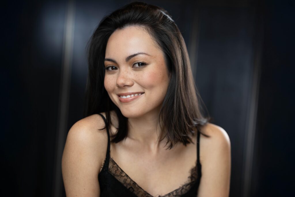 Christina Orjalo en débardeur